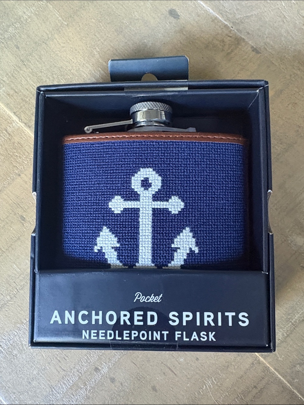 Costal Anchor ⚓️ Needlepoint Pocket Flask - Navy Blue & White NWT